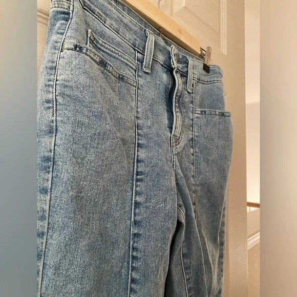 Levi’s 721 High Rise Skinny Medium Indigo Stonewash - Picture 8 of 8